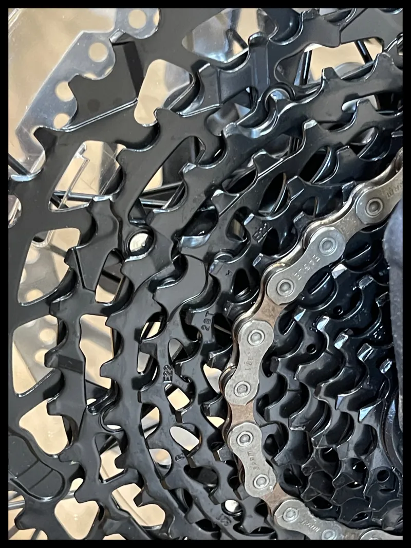 Giant Fathom 1 Knight Shield Small 2022 Ex-Display-5