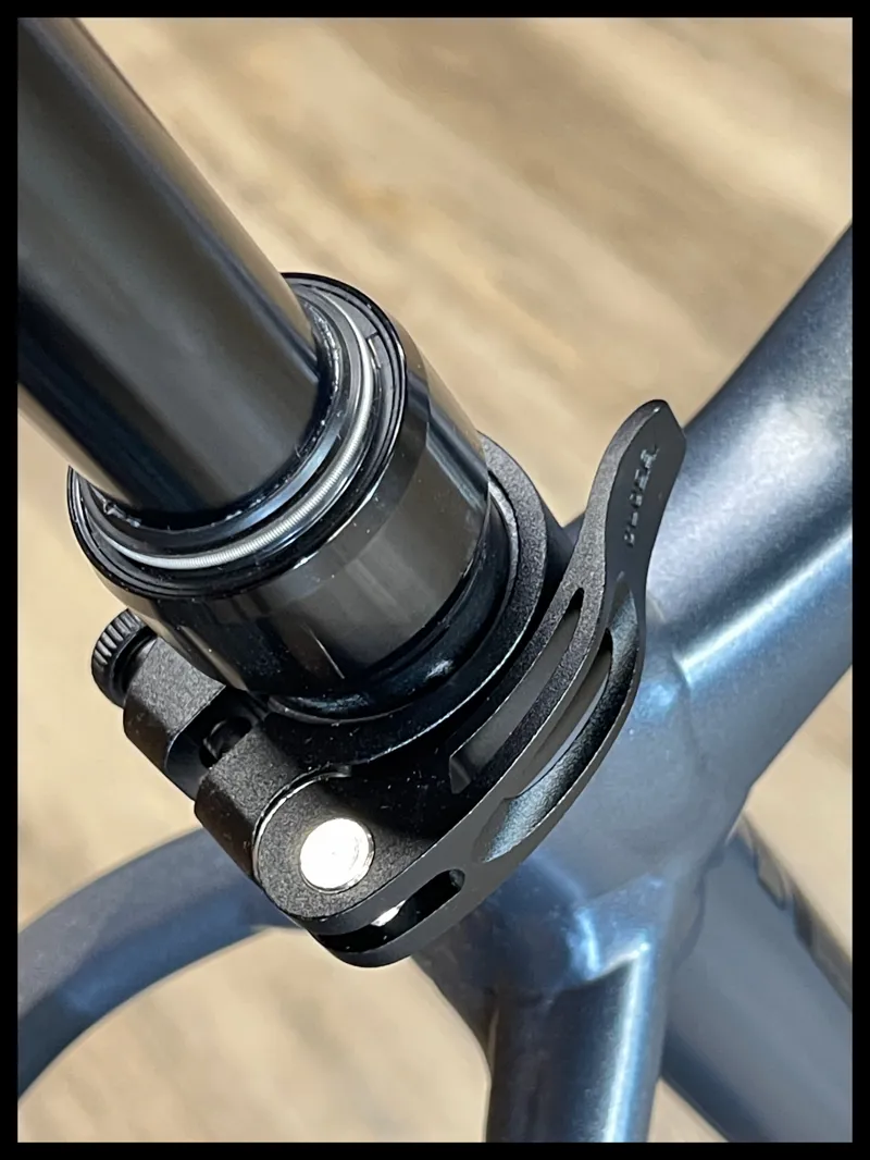 Giant Fathom 1 Knight Shield Small 2022 Ex-Display-2