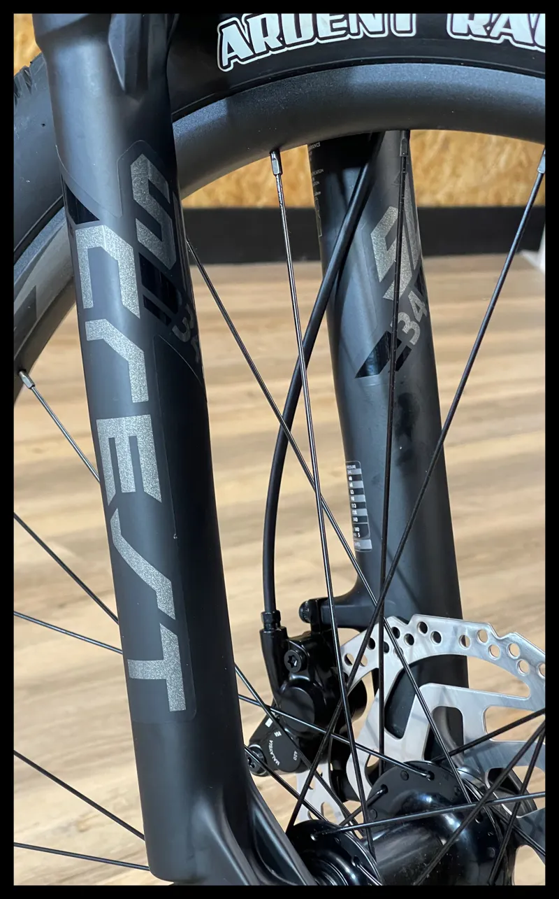 Giant Fathom 1 Knight Shield Small 2022 Ex-Display-3