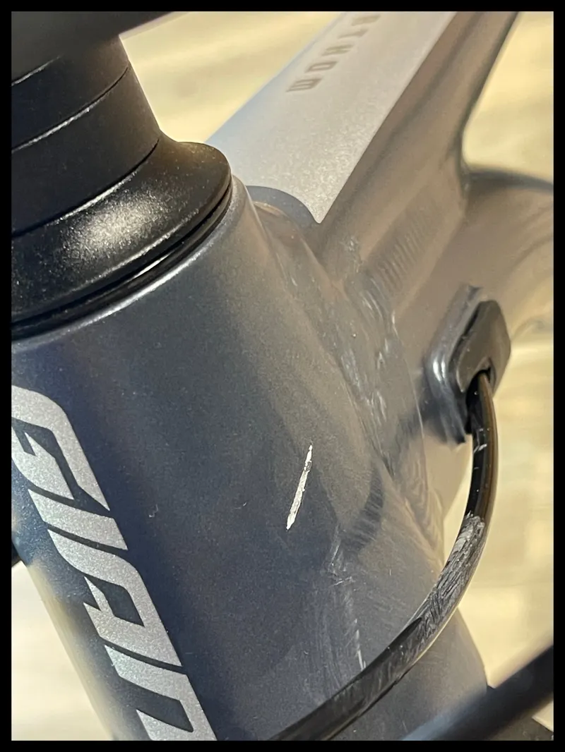 Giant Fathom 1 Knight Shield Small 2022 Ex-Display-11