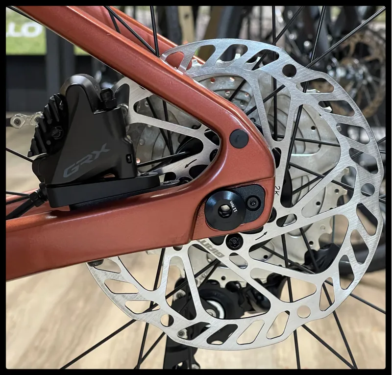 Giant Revolt Advanced 3 Medium Terracotta 2022-9