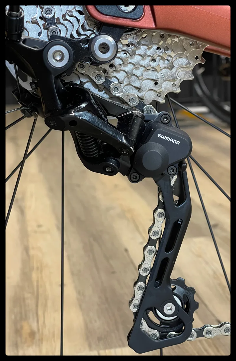 Giant Revolt Advanced 3 Medium Terracotta 2022-5