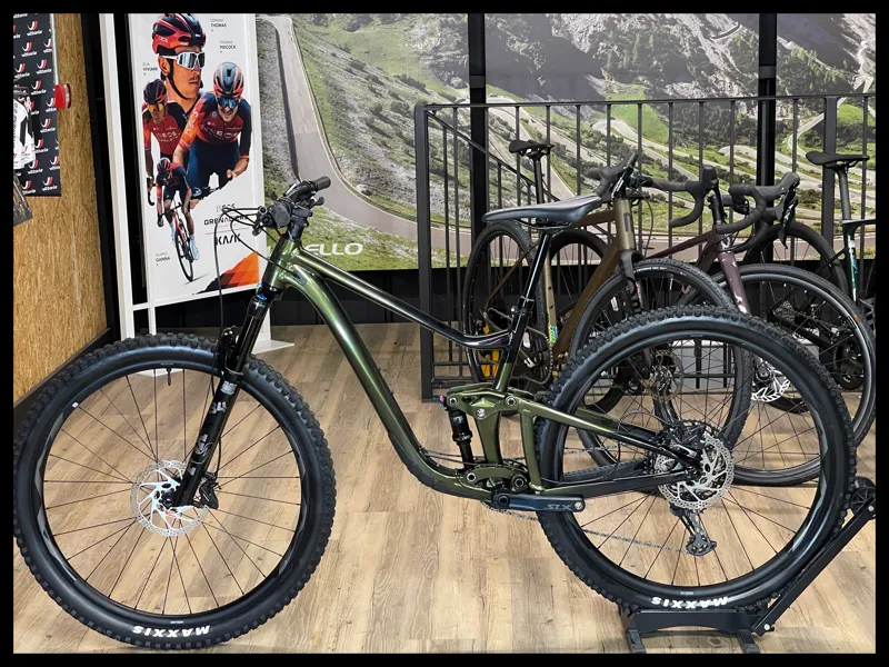 Giant Trance 29 1 Phantom Green Medium 2022 Approved Used-1