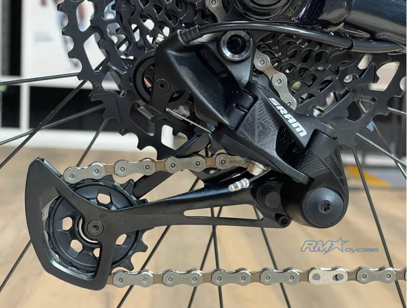 Giant Trance X 29 2 Metallic Black-11