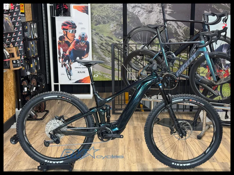 Giant Trance X Advanced E+ 2 Medium Starry Night 2022