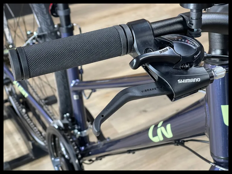 2022 Liv Alight 3 Womens Hybrid Bike in Milky Way-7