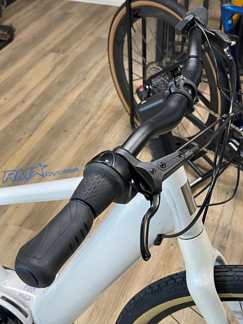 Momentum Transcend E+ GTS 25km/h Electric City Bike Small Lunar Ex-display-3