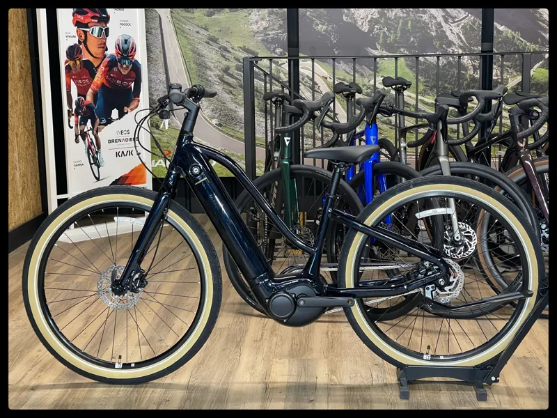 Giant Momentum Transend E+ Mid-Step Ink Large 2022-1