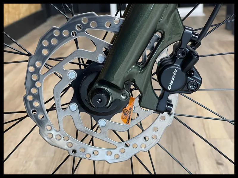 Momentum Vida E + Mid-Step Medium Metallic Green 2022 Ex-Display-4