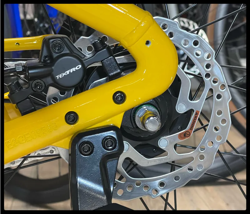 Momentum Vida E+ Medium Bumblebee 2022-6