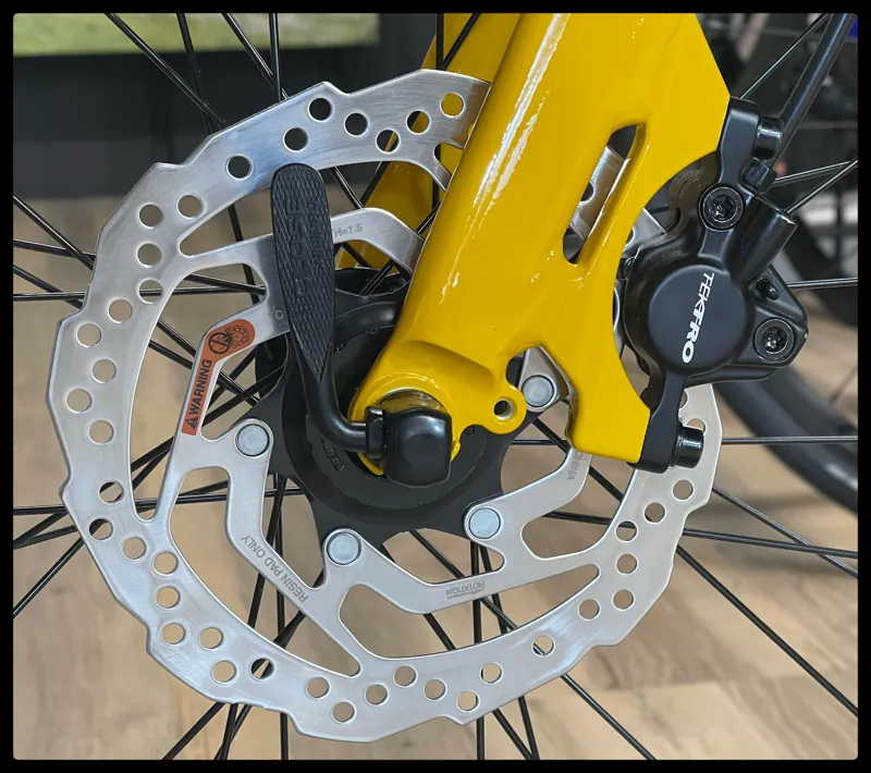 Momentum Vida E+ Medium Bumblebee 2022-7