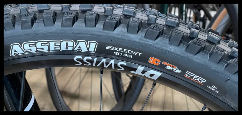 Mondraker Superfoxy Carbon R Medium Dirty White Deep Purple Flame Red 2022-9