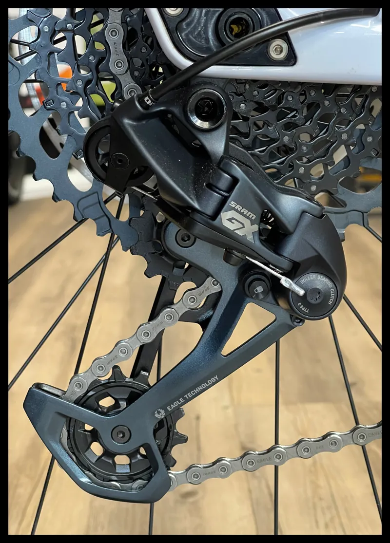 Mondraker Superfoxy Carbon R Medium Dirty White Deep Purple Flame Red 2022-6