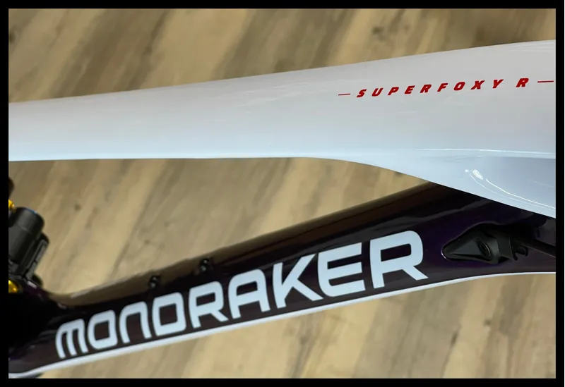 Mondraker Superfoxy Carbon R Medium Dirty White Deep Purple Flame Red 2022-2