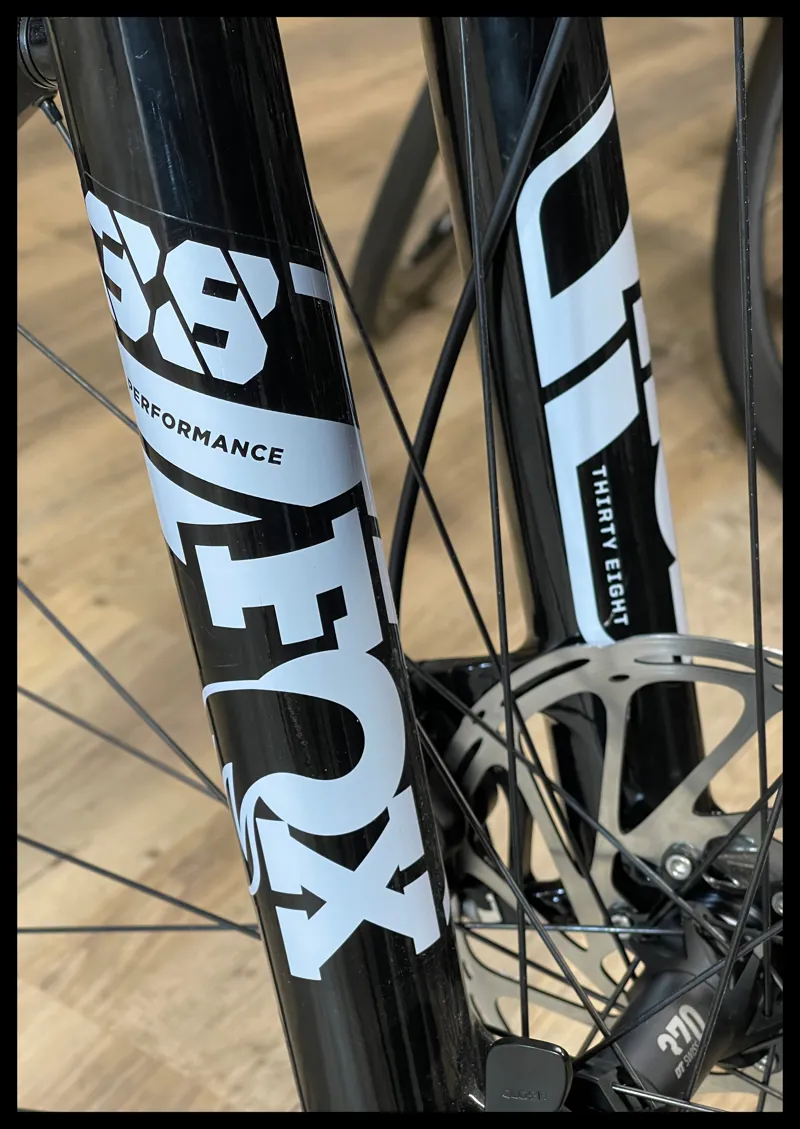 Mondraker Superfoxy Carbon R Medium Dirty White Deep Purple Flame Red 2022-3