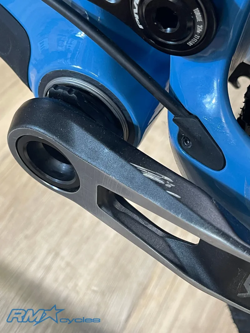 Pivot Switchblade V6 29 Pro X0 AXS Large Blue Neptune Ex-demo-13