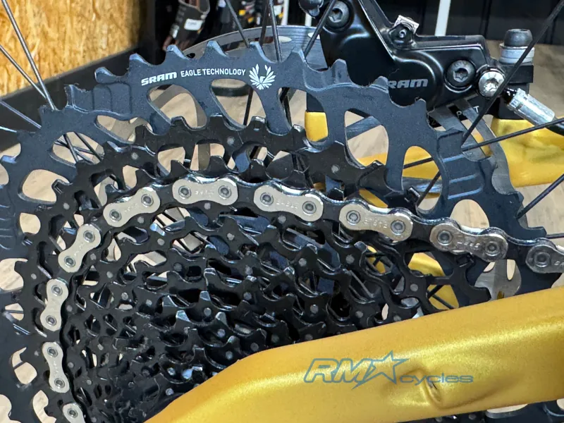 2022 Santa Cruz Bronson 4 CC XL Mens Carbon MTB in Gold-2