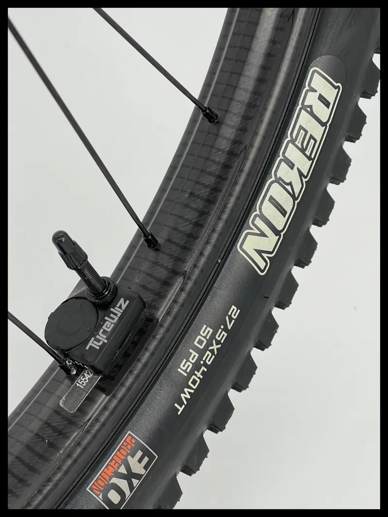 Zipp 3Zero Moto Carbon Mullet Wheelset XD FH 6 Bolt inc Tyrewhizz-6