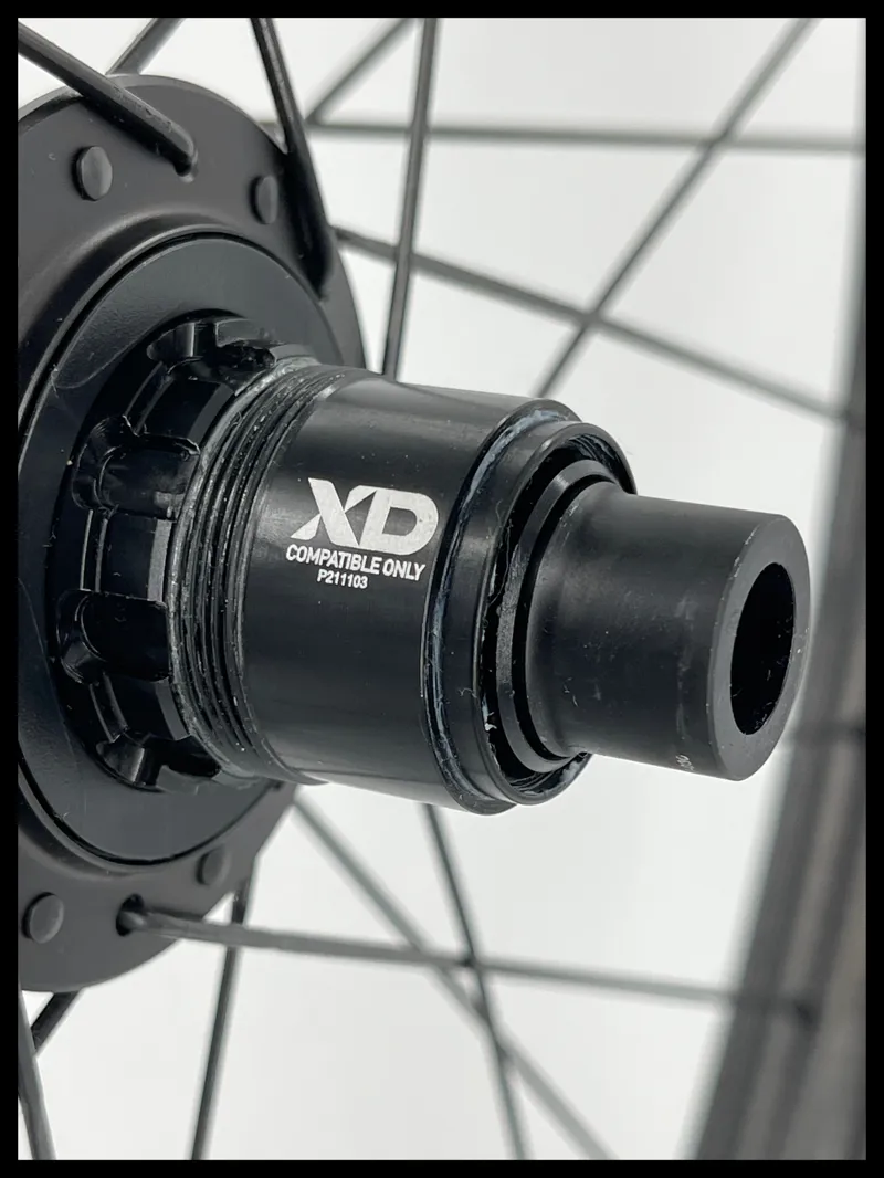 Zipp 3Zero Moto Carbon Mullet Wheelset XD FH 6 Bolt inc Tyrewhizz-2