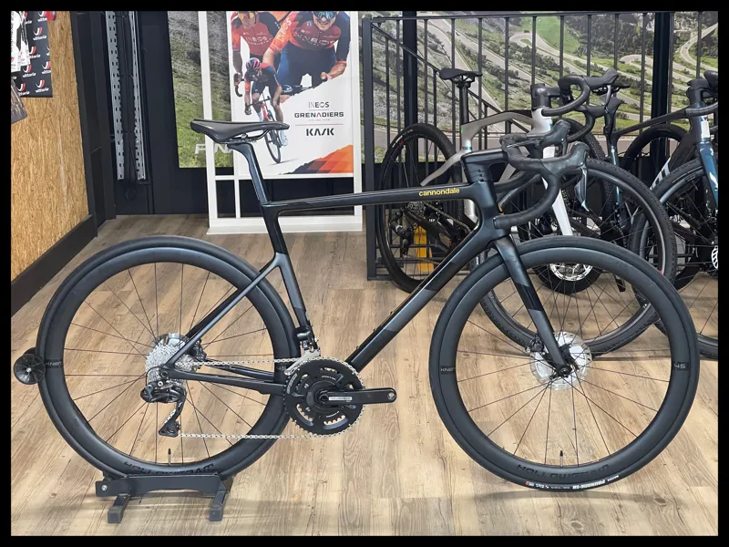 Cannondale Supersix EVO HM Disc  Di2 Black/Grey 54 cm 2023  Ex-Demo