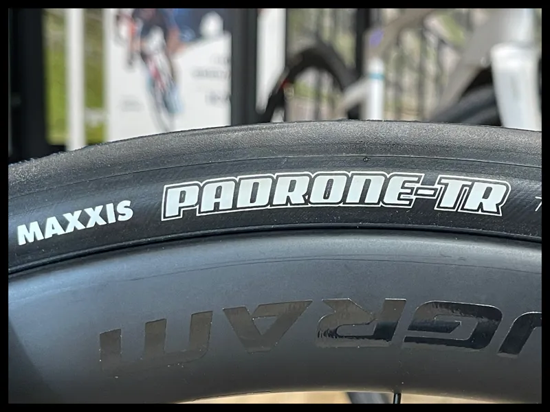 Cannondale Supersix EVO HM Disc  Di2 Black/Grey 54 cm 2023  Ex-Demo-12