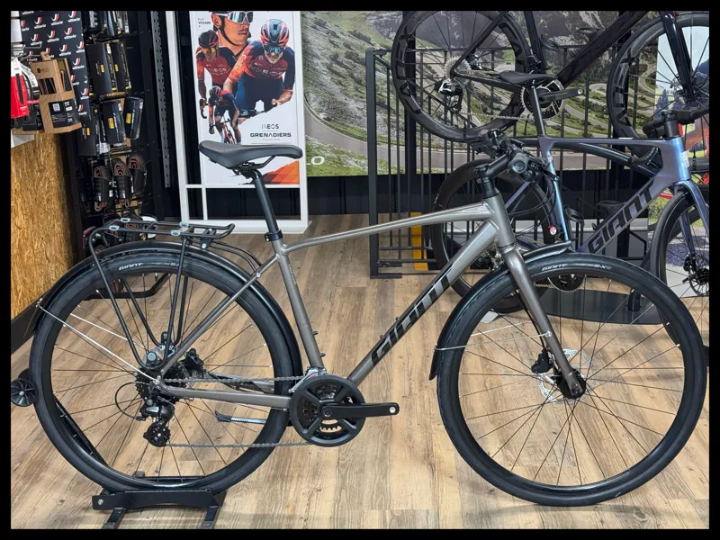 Giant Escape 2 City Disc Medium Metal 2023