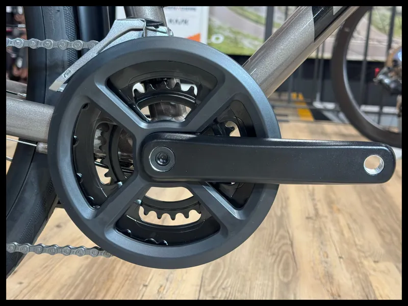 Giant Escape 2 City Disc Medium Metal 2023-4