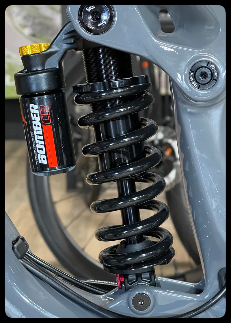 GT Sensor Carbon Elite 29 2024-6