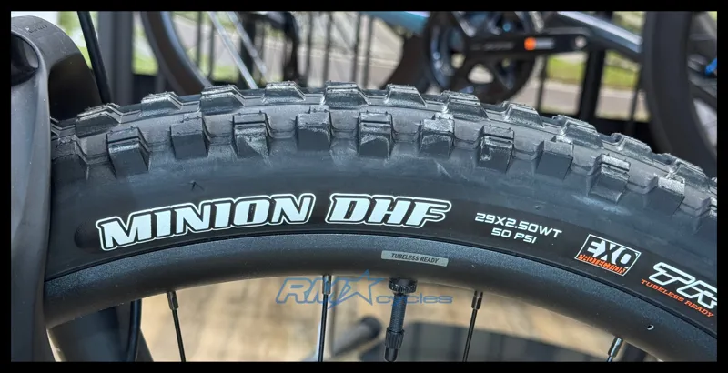 Liv Lurra 29 2 Small Sea Sparkle 2023-8