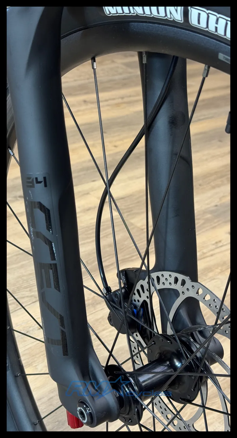 Liv Lurra 29 2 Small Sea Sparkle 2023-2