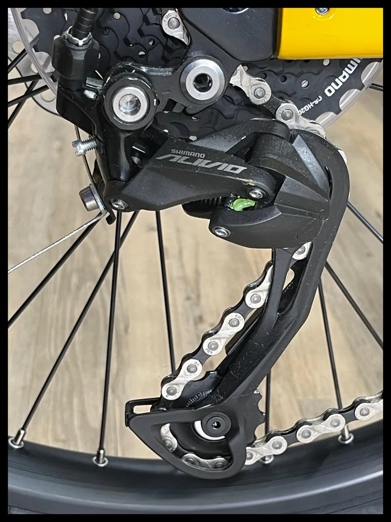 Momentum Pakyak E+ Bumblebee One size 2023 Ex-Display-3