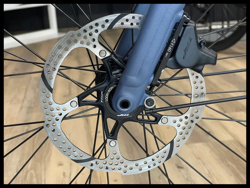 BMC 257 Urbanchallenge AMP AL ONE Alfine 8 Performance CX Powder Steel Blue-5