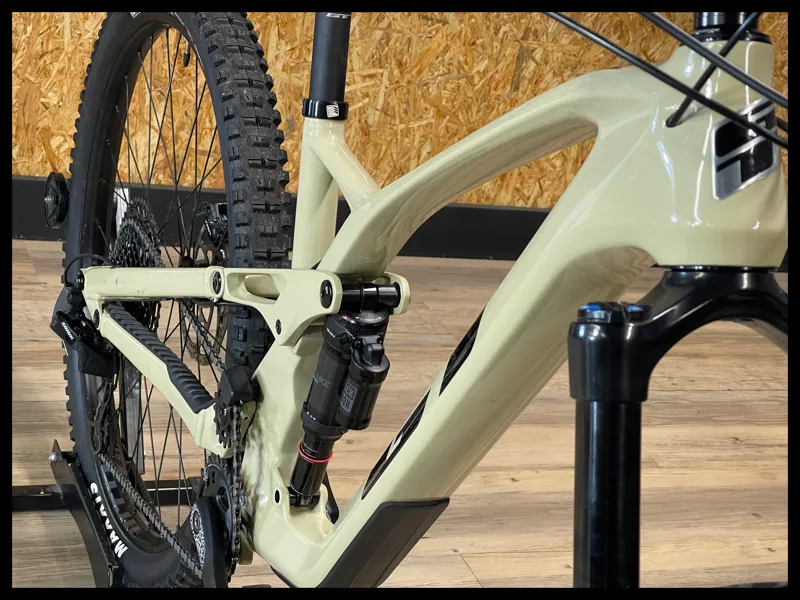 GT Force Carbon Elite 29 Tan Unisex Medium 2023 Ex-Demo-2