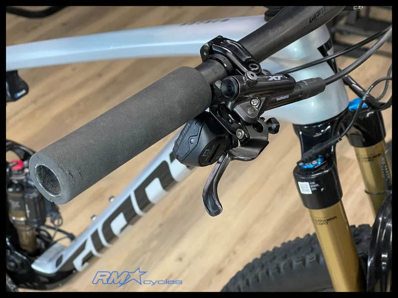 Giant Anthem Pro 1 Large Supernova 2023 Approved Used-7