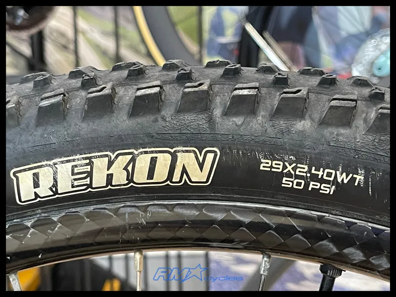 Giant Anthem Pro 1 Large Supernova 2023 Approved Used-11