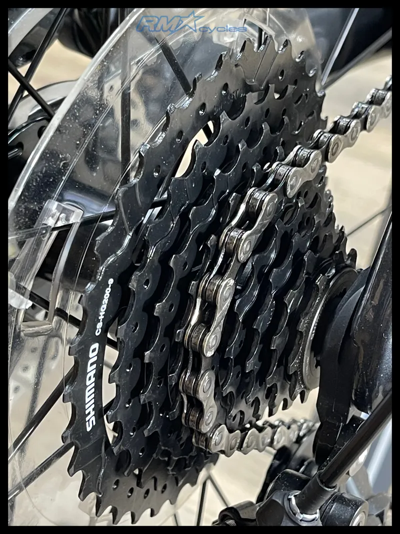 Giant Explore E+ 2  Stagger Medium Gunmetal Black 2023 Ex-Display -5