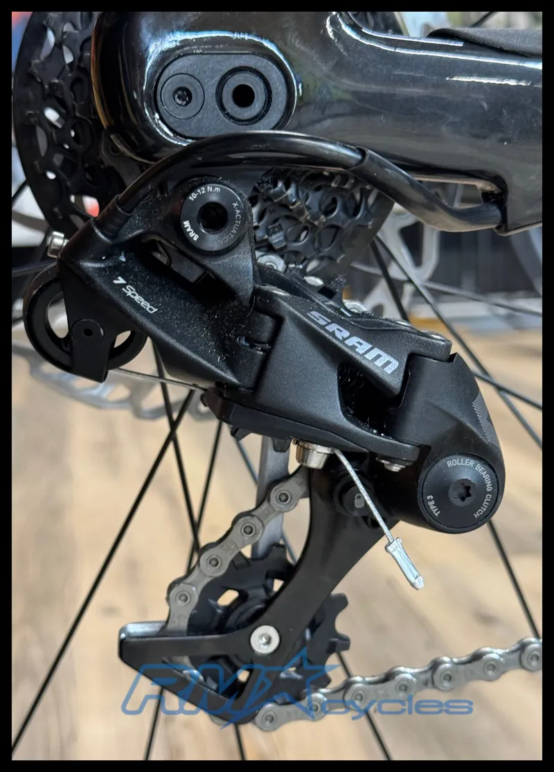 Giant Glory Advanced M/L Gloss Shoreline 2023-4