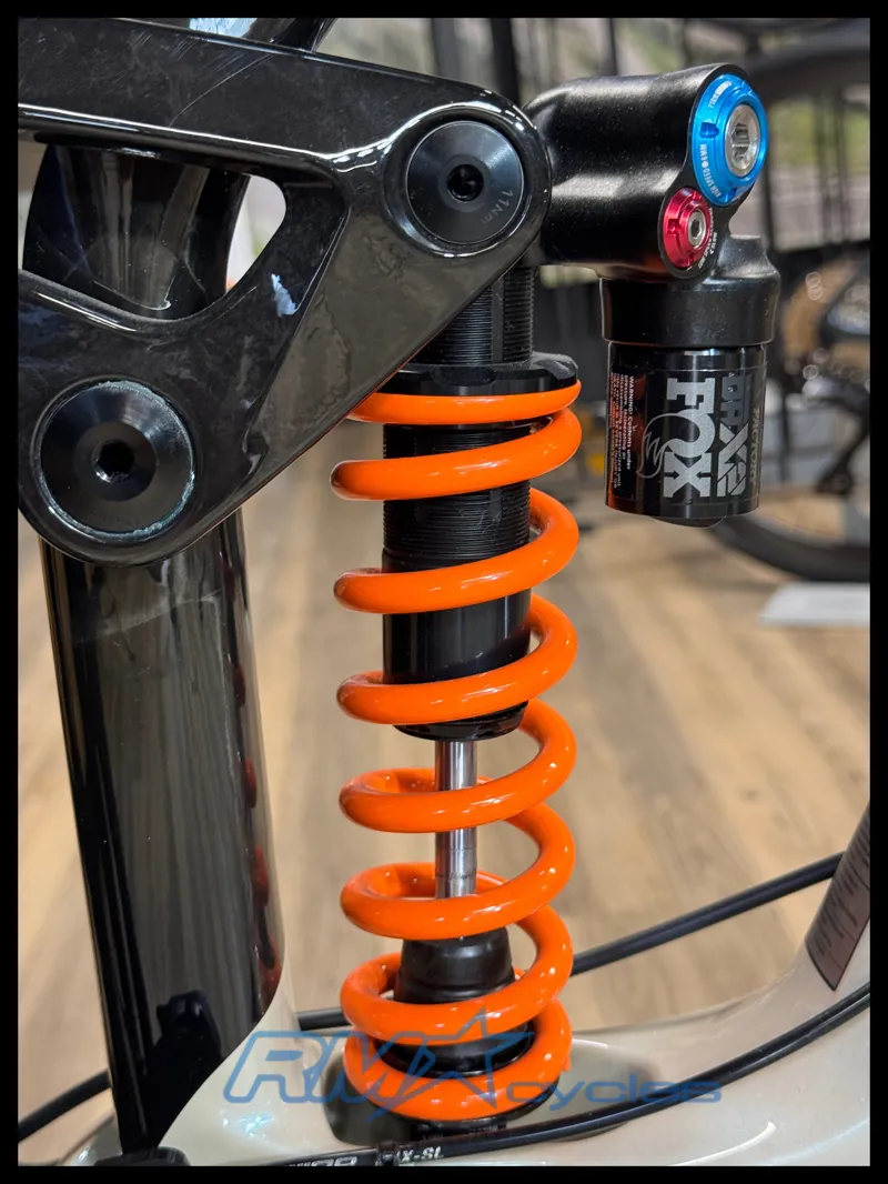 Giant Glory Advanced M/L Gloss Shoreline 2023-5