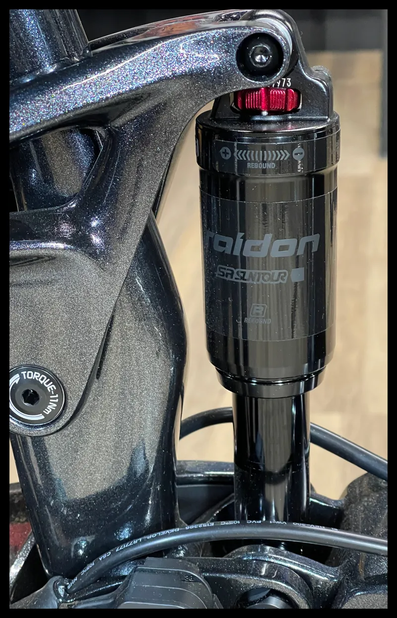 Giant Stance E+ 2 625 25km/H Electric Mountain Bike in Black Diamond-4