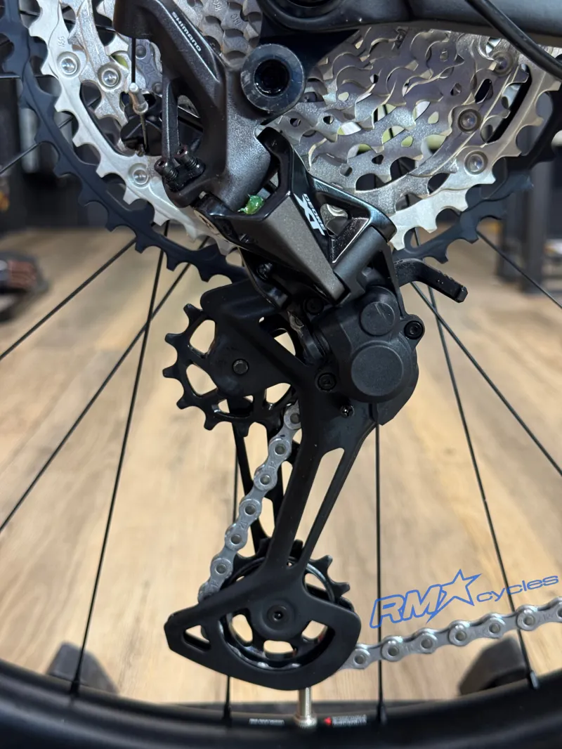 Giant Trance X Advanced E+ 1 eMTB Airglow XL-7