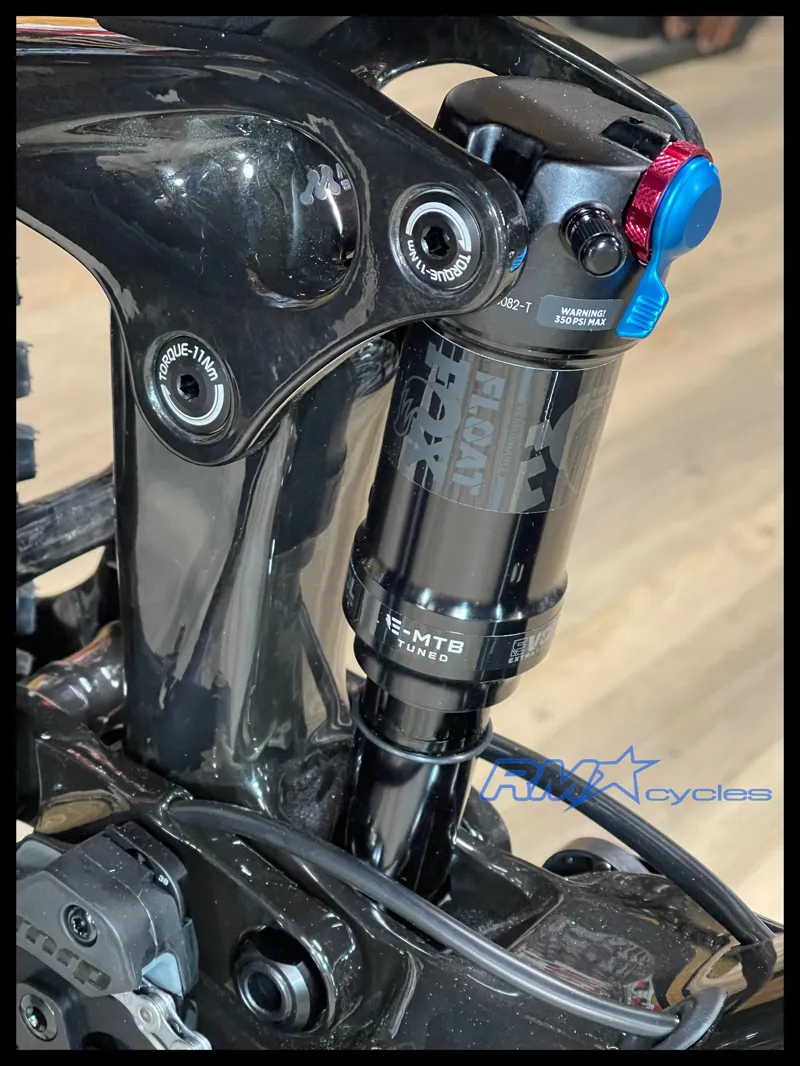 Giant Trance X Advanced E+ 2 Carbon Smoke 2023-6