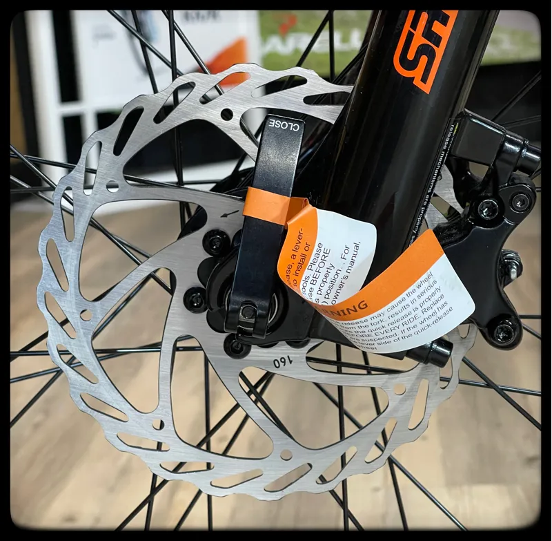 GT Avalanche Sport Mountain Bike Grey Large 2023-11