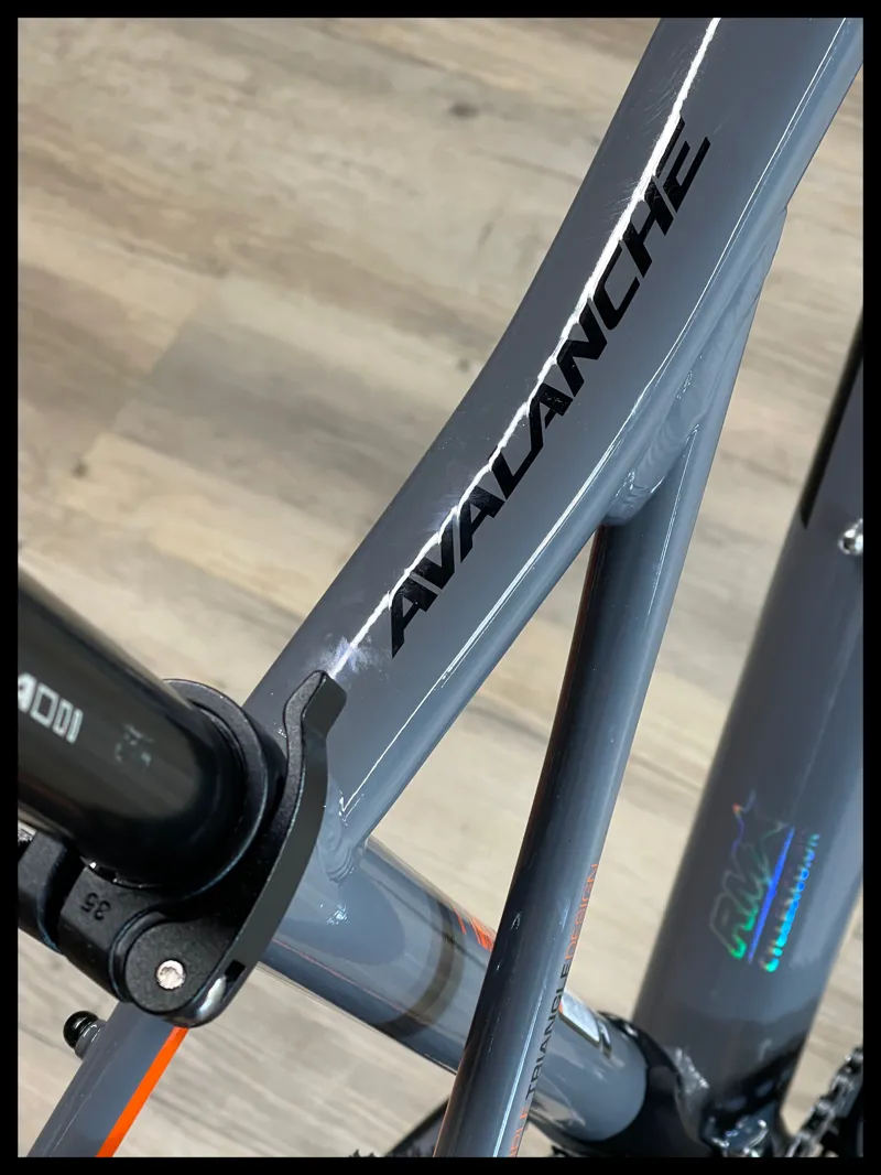 GT Avalanche Sport Mountain Bike Grey Large 2023-3