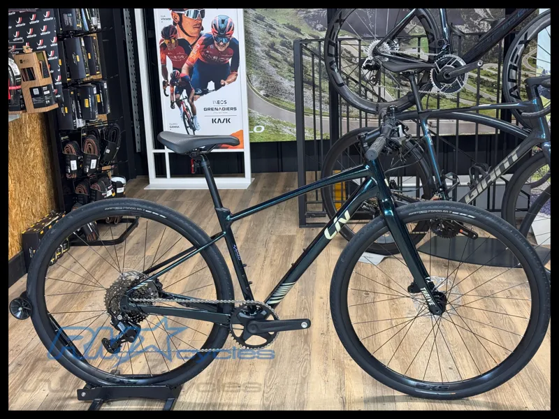 Liv Thrive 2 Small Starry Night 2023