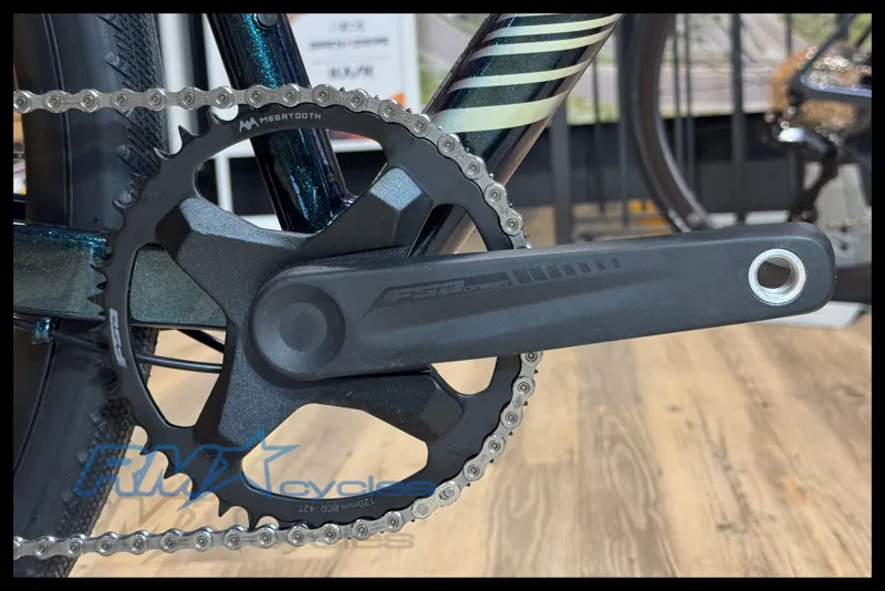 Liv Thrive 2 Small Starry Night 2023-5