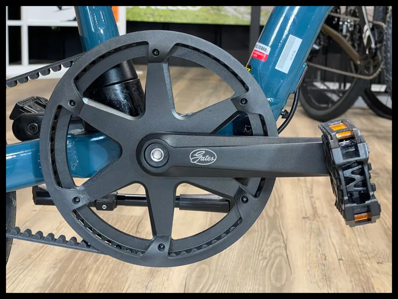 Momentum Halfway Folding Bike 16 inch in Olive Green 2023-4