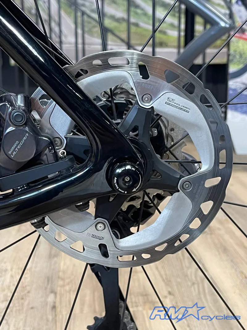Pinarello F7 51.5 cm Ultegra Di2 Disc Red 2023-9