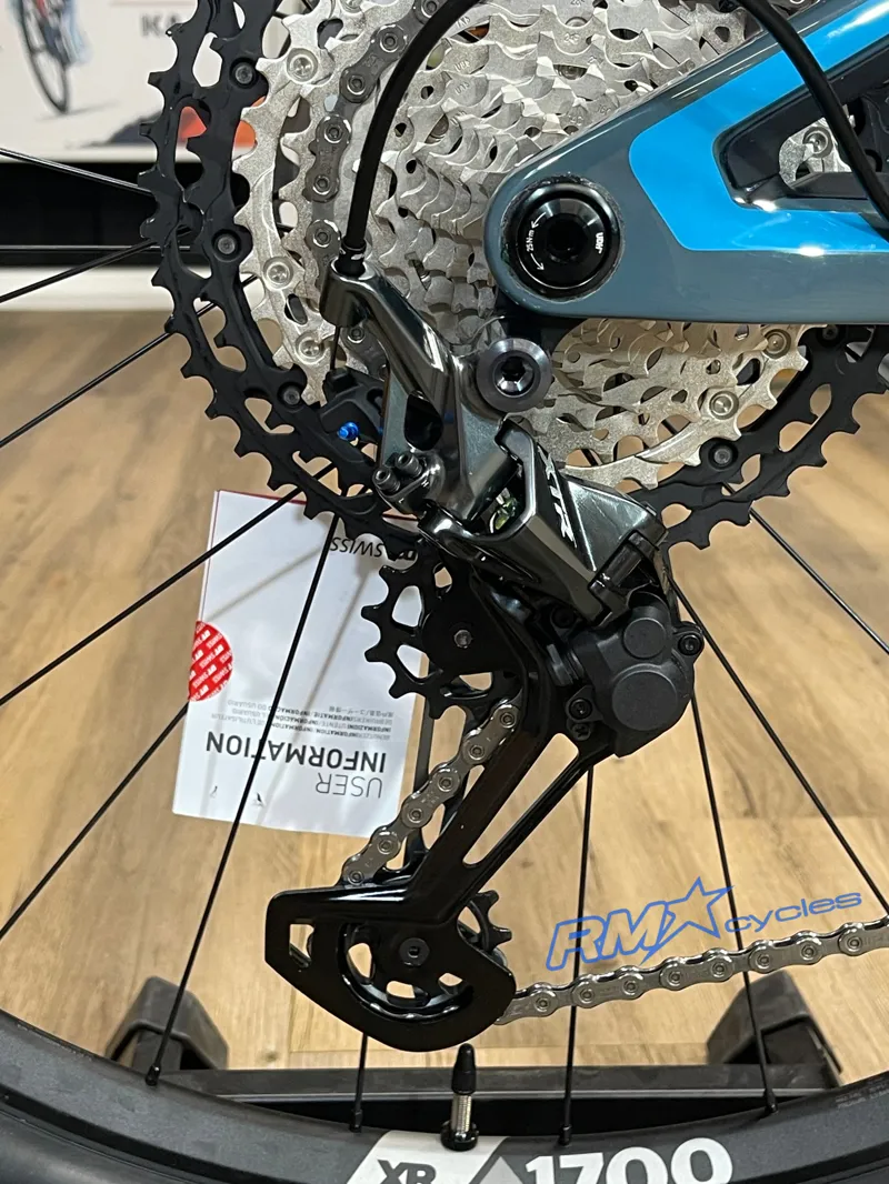 Pivot Mach 4 SL Pro XT/XTR w/120mm Fork Grey Medium Mountain Bike Ex-display-7
