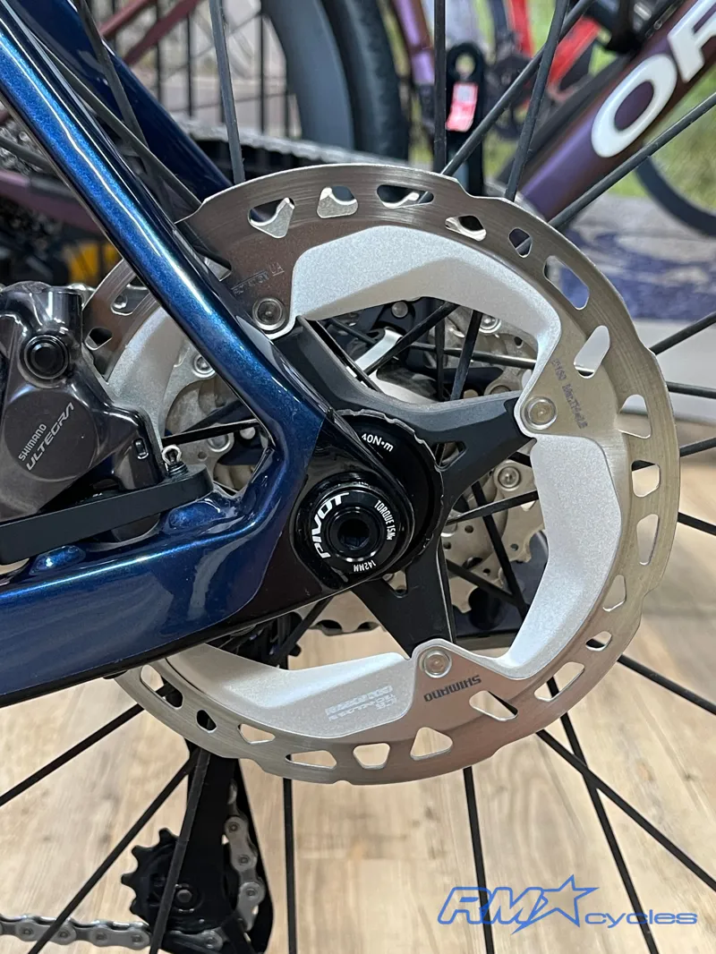 Pivot Vault Pro Ultegra Di2 Dark Blue Medium Gravel Race Bike Ex-demo-9