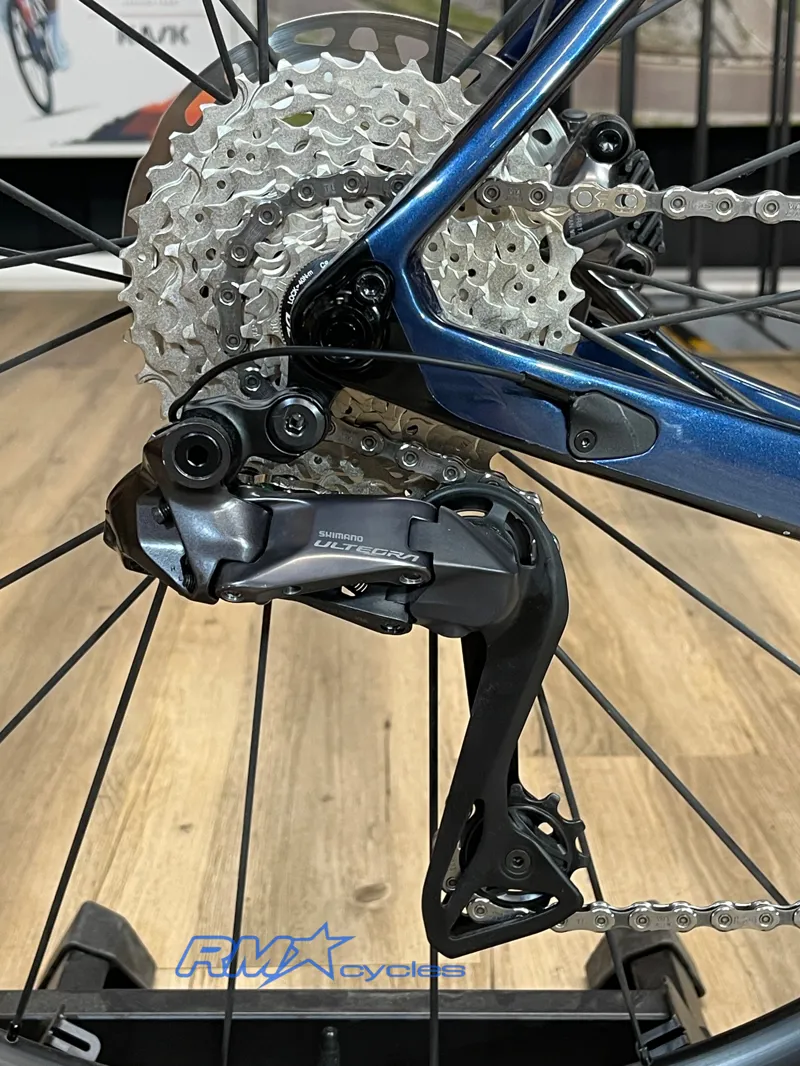 Pivot Vault Pro Ultegra Di2 Dark Blue Medium Gravel Race Bike Ex-demo-6